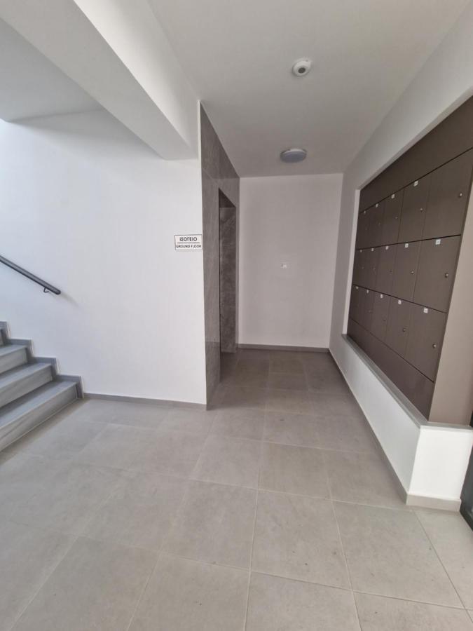 Carisa Deluxe Apartment With Jacuzzi Larnaca Exteriér fotografie